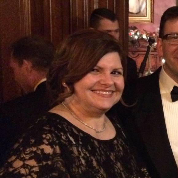 Meet your Posher, Sharon - Picture 1 of 1